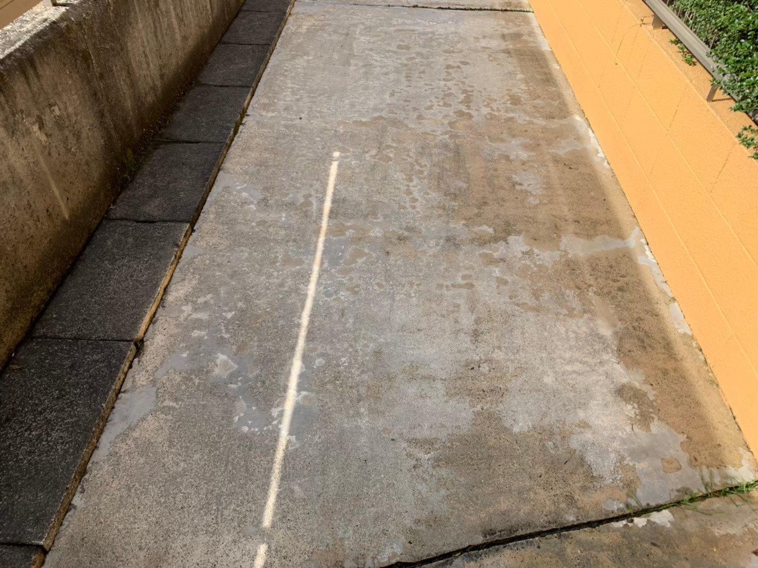 通路の高圧洗浄